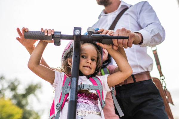 Elektroroller für Kinder ab 6 Jahren
